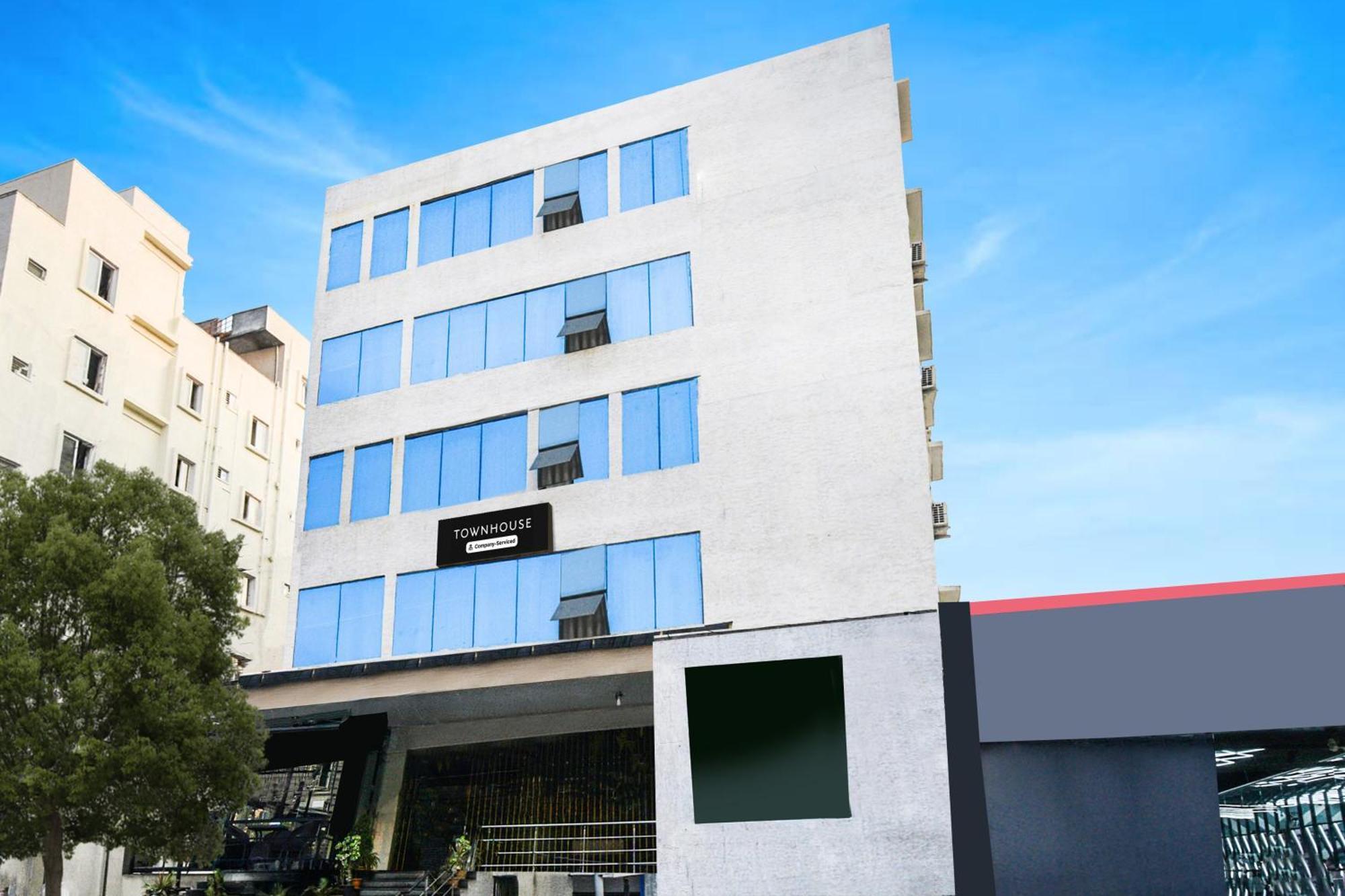 Super Townhouse Madhapur 100 Feet Road Formerly Jkc Grand Hyderabad Luaran gambar